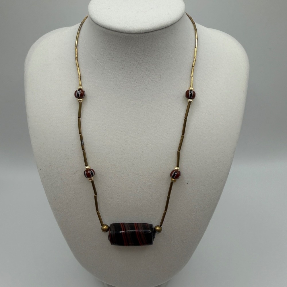 Vintage Gold Tone Brass? Metal Necklace Burgundy Striped Glass Bead Statement - Picture 3 of 8